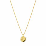 Gold box chain necklace with a round disc pendant engraved "mama" in script, in 18k gold plating.