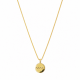 Gold box chain necklace with a round disc pendant engraved "mama" in script, in 18k gold plating.