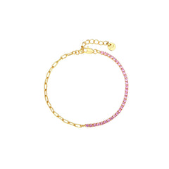 Half gold paperclip chain, half pink cubic zirconia bracelet with a lobster clasp, adjustable extender, and Zoé disc tag, in 18k gold plating.