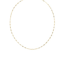 Fine gold chain necklace with a subtle twisted texture, lobster clasp, adjustable extender, and Zoé disc tag, in 18k gold plating.